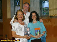 Lançamento dos livros "A Vida em Versão Original" e "Um Brinde à Vida" foi um sucesso
